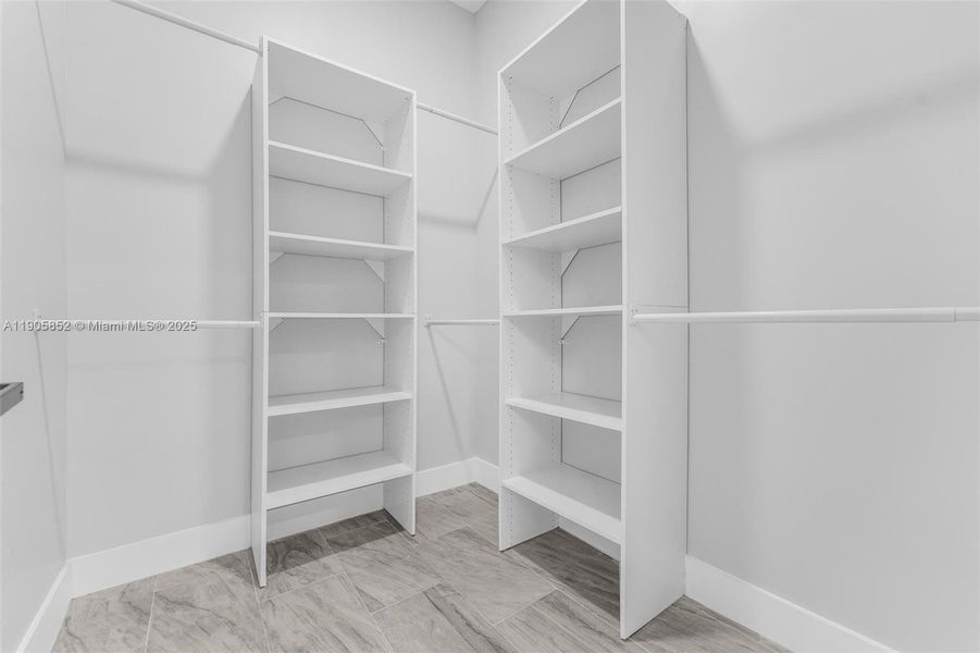 Spacious, unfurnished interior of a new home in , Miami (Image 60).