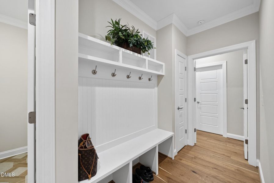 8420 Adagio Cir