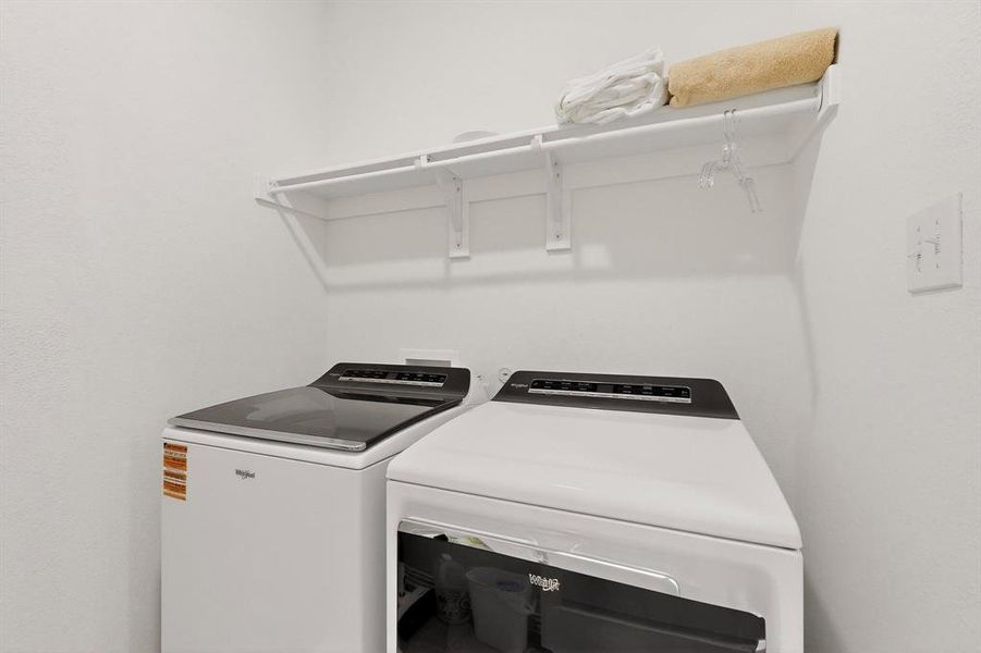 Close-up of interior finishes inside a home in Verandah, Royse City (Image 9).