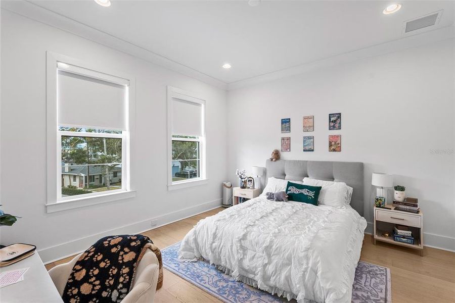 Furnished interior view inside a new home in , Tampa (Image 73).