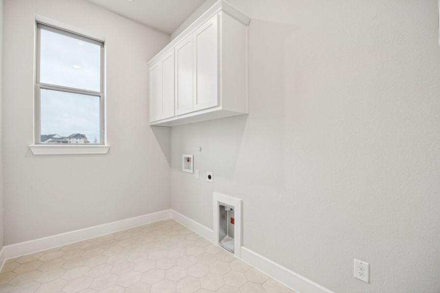 Spacious, unfurnished interior of a new home in The Grove Frisco, Frisco (Image 30). Spacious, unfurnished interior of a new home in The Grove Frisco, Frisco (Image 30).