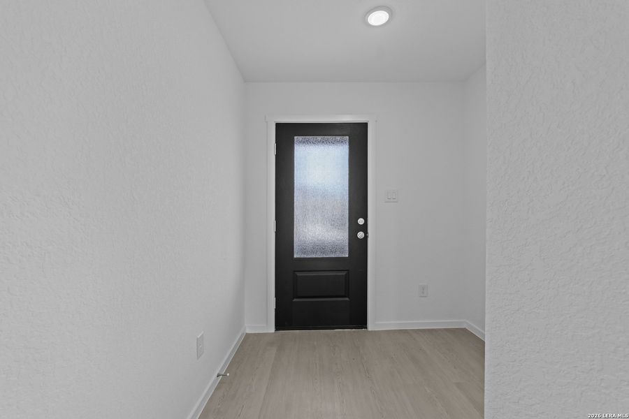 Spacious, unfurnished interior of a new home in Hightop Ridge, Converse (Image 12).
