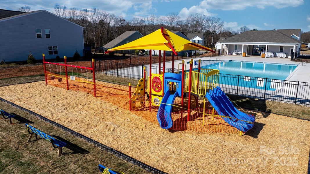 Community amenities in Legacy Ridge, Catawba (Image 23).