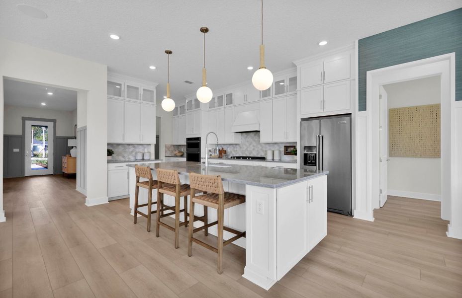Representative furnished interior of a home built from the Renown by Del Webb in Del Webb Saint Johns, St. Johns (Image 10).
