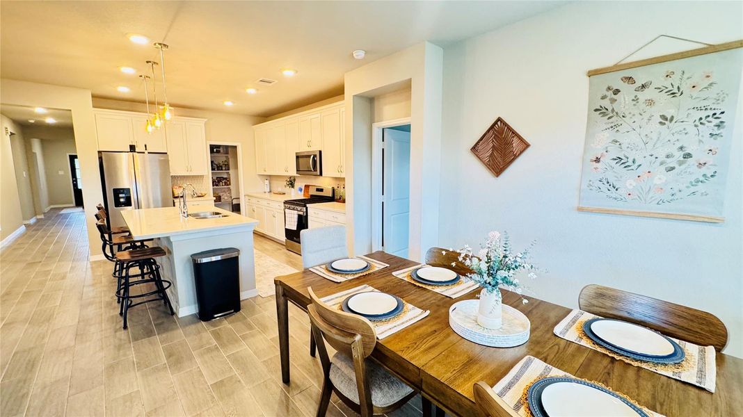 Furnished interior view inside a new home in Southwinds, Baytown (Image 6). Furnished interior view inside a new home in Southwinds, Baytown (Image 6).