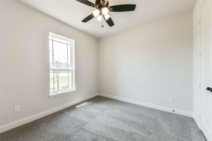 Spacious, unfurnished interior of a new home in , Baytown (Image 35).