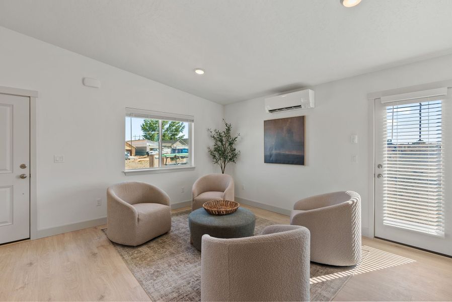 Furnished interior view inside a new home in Feather Ridge, Redmond (Image 16).