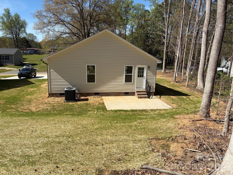 Exterior details and patio area of a home in , Kannapolis (Image 3).