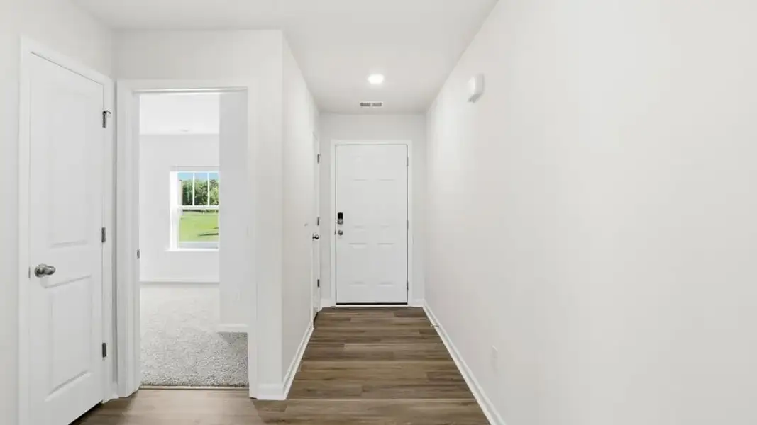 Spacious, unfurnished interior of a new home in Waverly Station, Greenwood (Image 17).