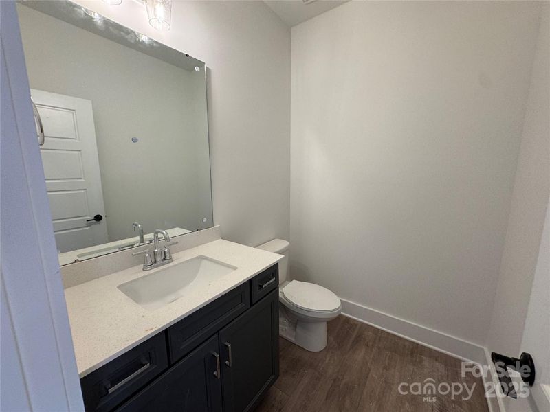 Powder room on the main