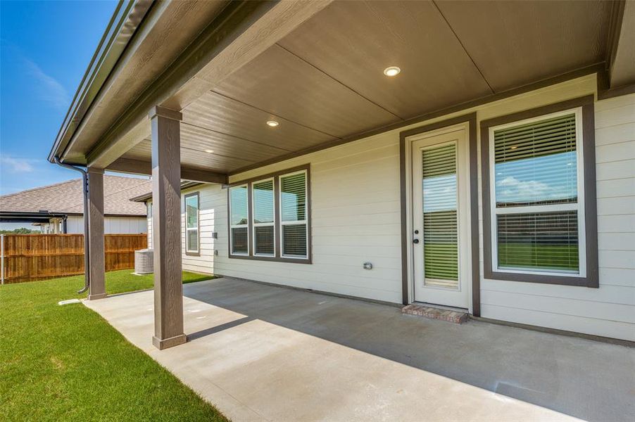 Front exterior of a new home in Sierra Vista at Kelly Ranch, Aledo, TX, highlighting curb appeal (Image 2).