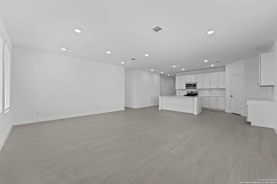 Spacious, unfurnished interior of a new home in Waterwheel: Coastline Collection, San Antonio (Image 10). Spacious, unfurnished interior of a new home in Waterwheel: Coastline Collection, San Antonio (Image 10).