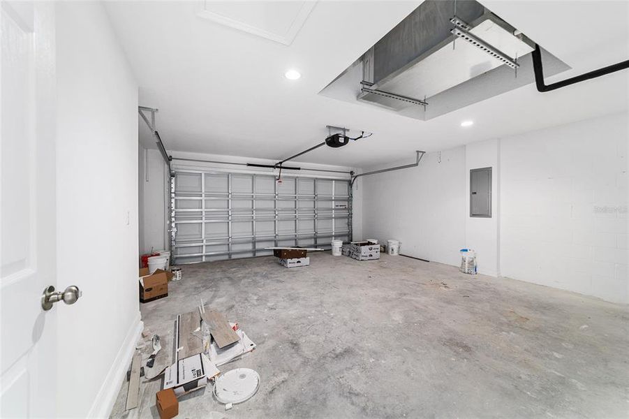 Spacious, unfurnished interior of a new home in , Dunnellon (Image 21). Spacious, unfurnished interior of a new home in , Dunnellon (Image 21).