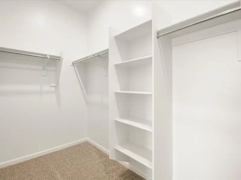 Spacious, unfurnished interior of a new home in Entrada Del Toro, Sahuarita (Image 11). Spacious, unfurnished interior of a new home in Entrada Del Toro, Sahuarita (Image 11).