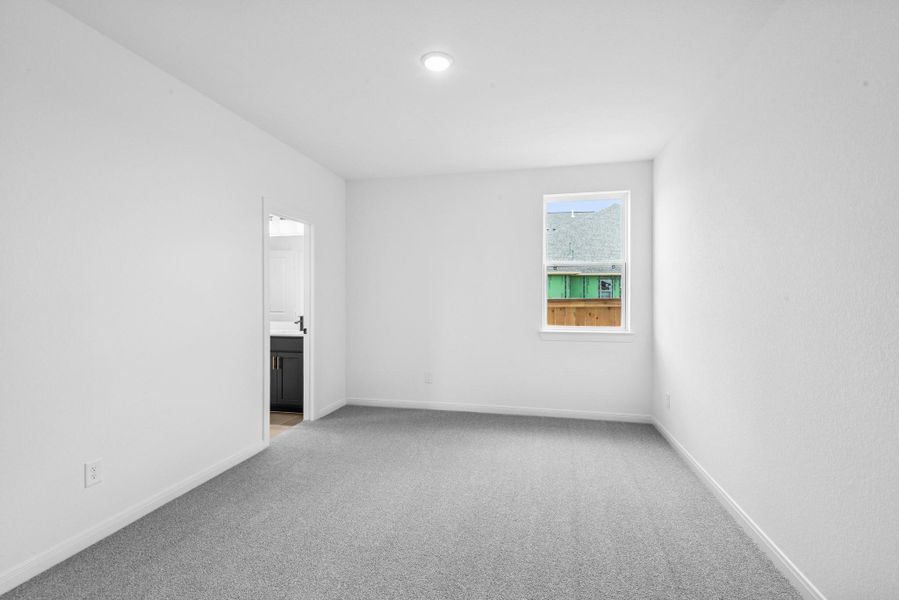 Spacious, unfurnished interior of a new home in The Grand Prairie 50’, Hockley (Image 29).