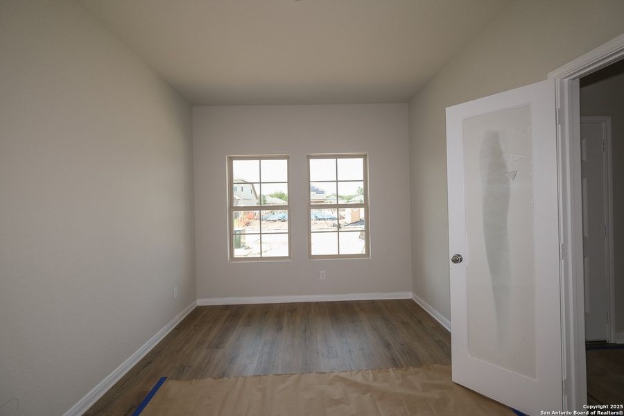 Spacious, unfurnished interior of a new home in Blue Ridge Ranch, San Antonio (Image 27). Spacious, unfurnished interior of a new home in Blue Ridge Ranch, San Antonio (Image 27).