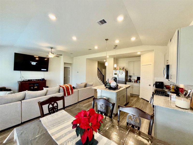 Furnished interior view inside a new home in Sundance Cove - Classic Series, Crosby (Image 12). Furnished interior view inside a new home in Sundance Cove - Classic Series, Crosby (Image 12).