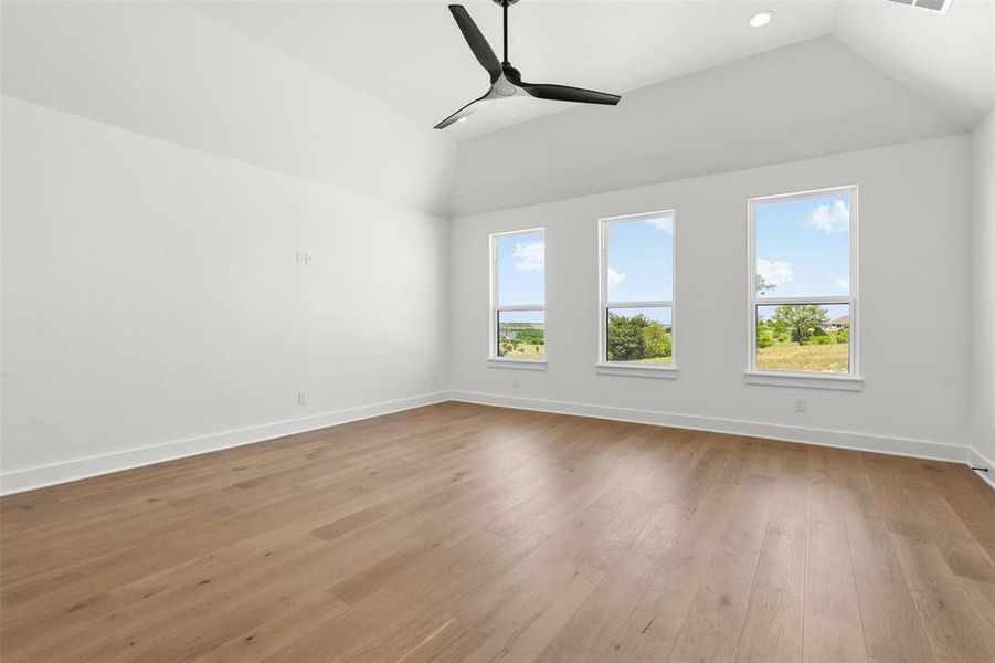 Spacious, unfurnished interior of a new home in Bear Creek Ranch, Aledo (Image 37). Spacious, unfurnished interior of a new home in Bear Creek Ranch, Aledo (Image 37).
