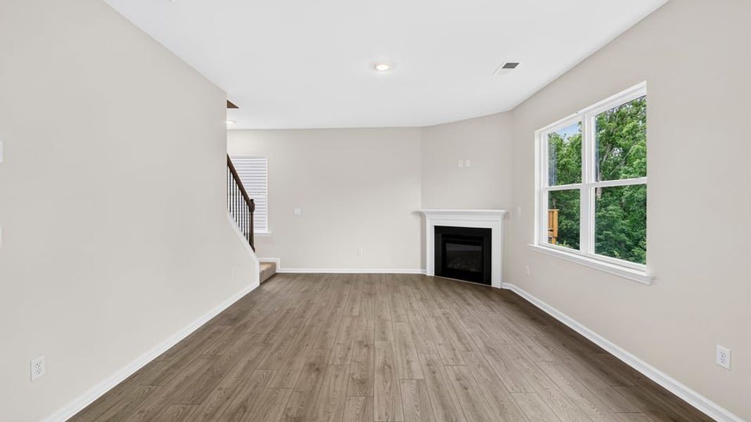 Spacious, unfurnished interior of a new home in Spring Ridge, Anderson (Image 19).