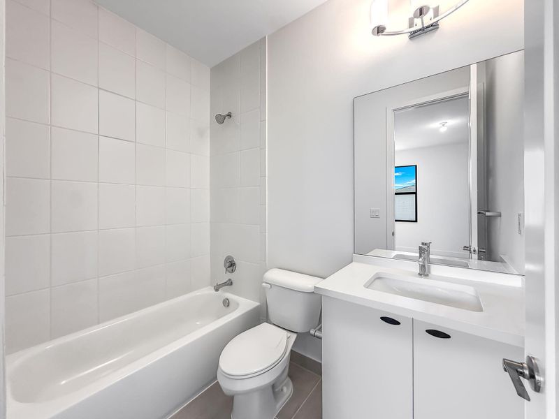 75-web-or-mls-JOY06650