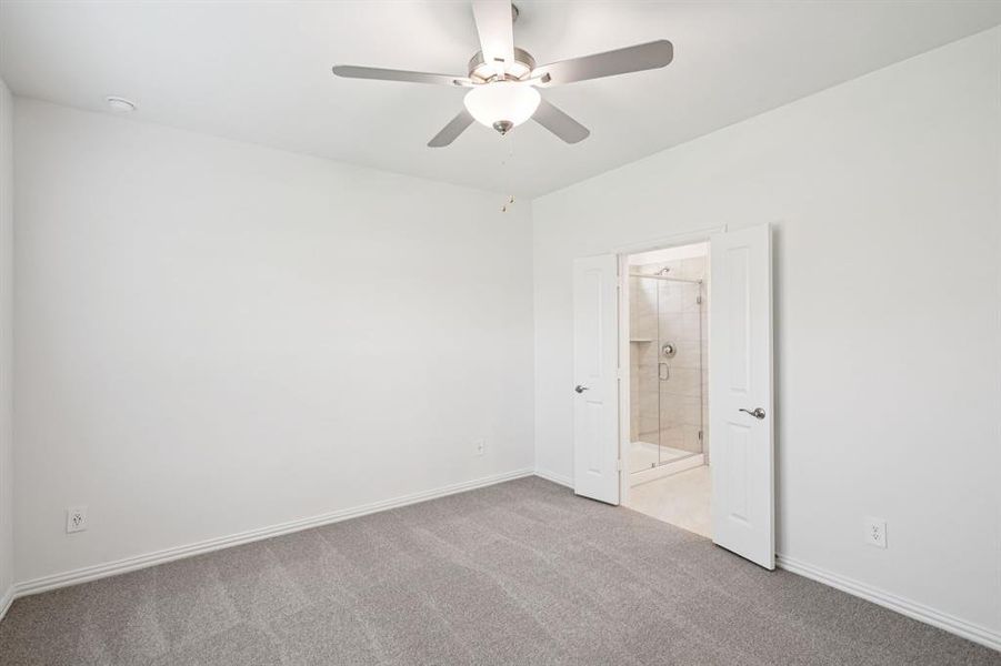 Photo is not of the actual home, but is an inspirational photo of builder’s model home and may depict options, furnishings, and/or decorator features that are not included. Photo is not of the actual home, but is an inspirational photo of builder’s model home and may depict options, furnishings, and/or decorator features that are not included.