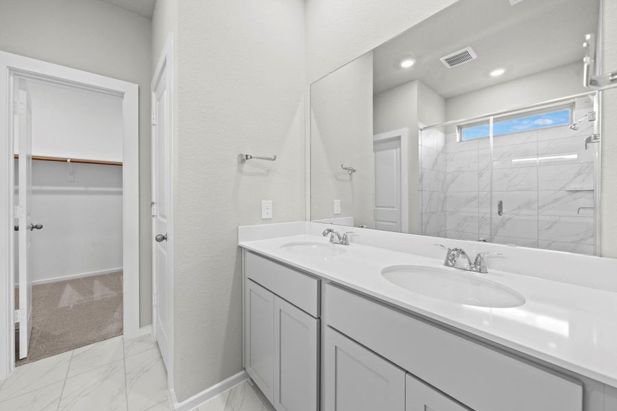 Furnished interior view inside a new home in Laurel Landing, Alvin (Image 12).
