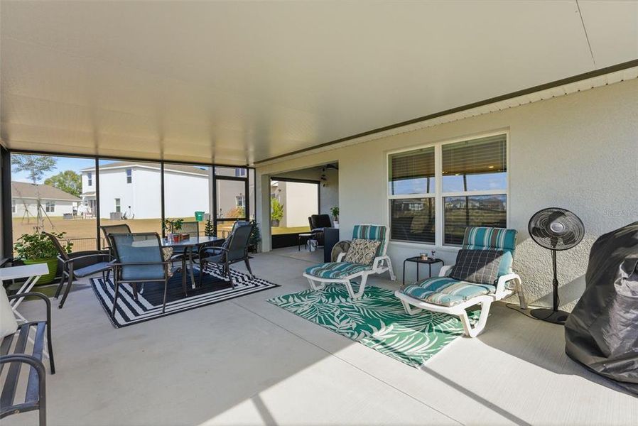 Exterior details and patio area of a home in Twisted Oaks, Wildwood (Image 22).