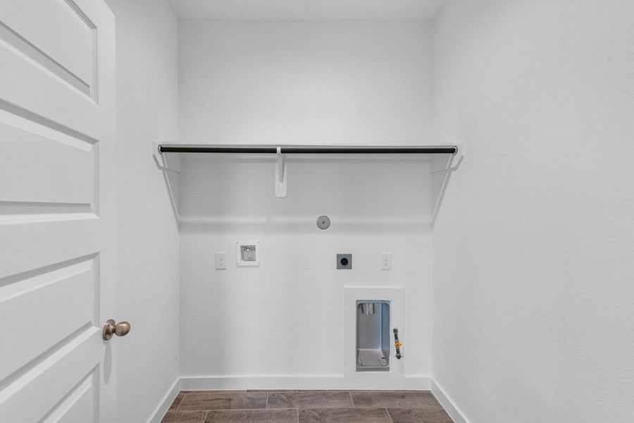Spacious, unfurnished interior of a new home in Grand Mason Crossing, Katy (Image 12). Spacious, unfurnished interior of a new home in Grand Mason Crossing, Katy (Image 12).