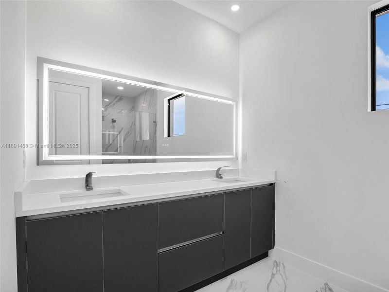 Furnished interior view inside a new home in , Cape Coral (Image 6).