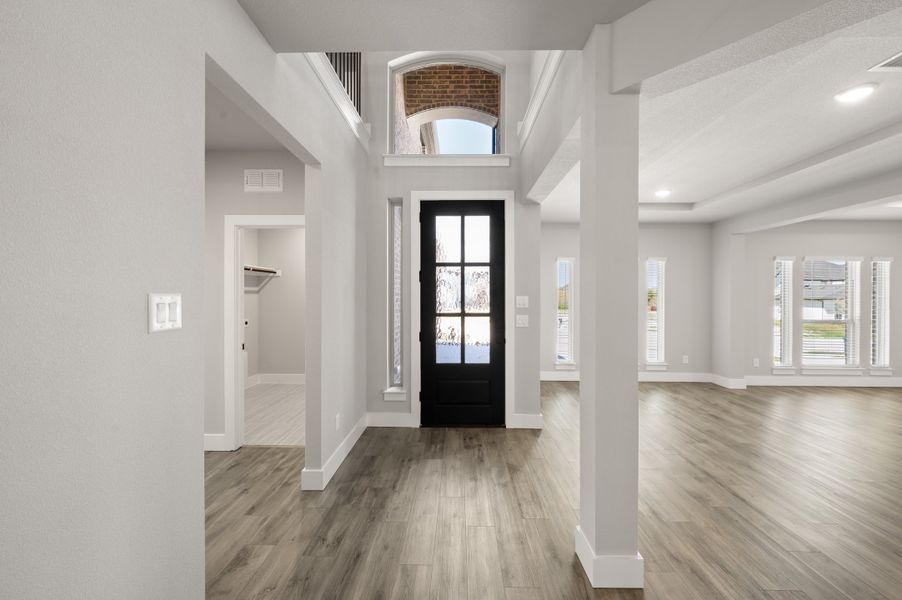 Spacious, unfurnished interior of a new home in Hidden Lakes Estates, DeSoto (Image 28). Spacious, unfurnished interior of a new home in Hidden Lakes Estates, DeSoto (Image 28).