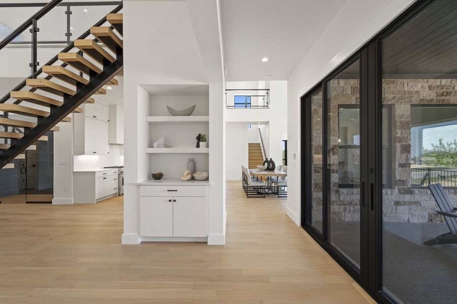 Spacious, unfurnished interior of a new home in Milky Way at River Place, Austin (Image 24). Spacious, unfurnished interior of a new home in Milky Way at River Place, Austin (Image 24).