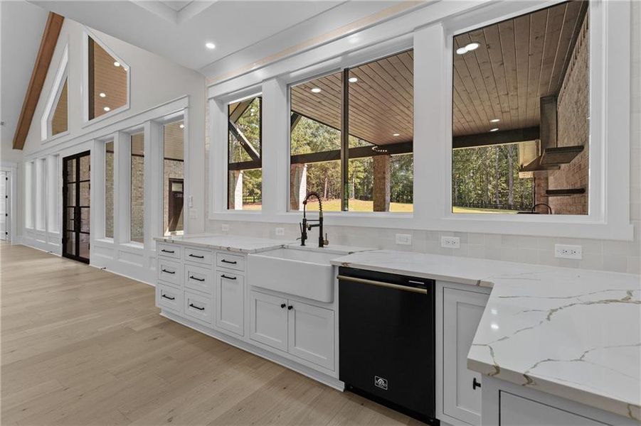 Furnished interior view inside a new home in , Monroe (Image 55).