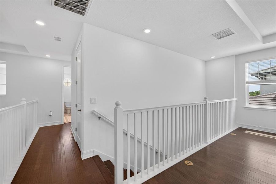 Spacious, unfurnished interior of a new home in SouthShore Yacht Club, Ruskin (Image 58).
