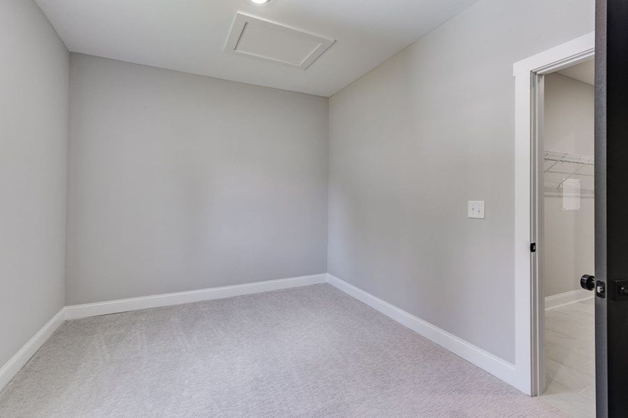 Spacious, unfurnished interior of a new home in Harmon Springs, Carrollton (Image 39).