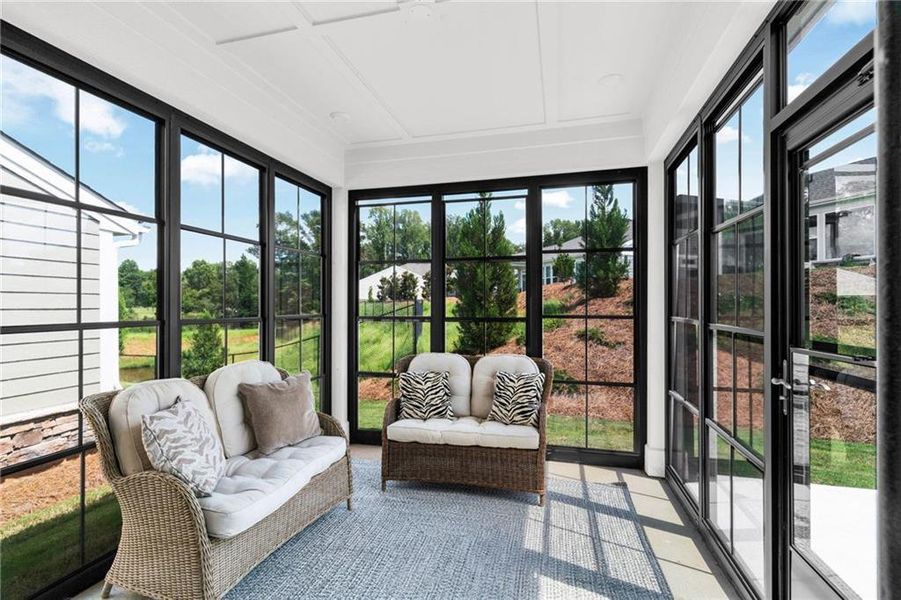 Exterior details and patio area of a home in Laurel Farms, Dallas (Image 22).