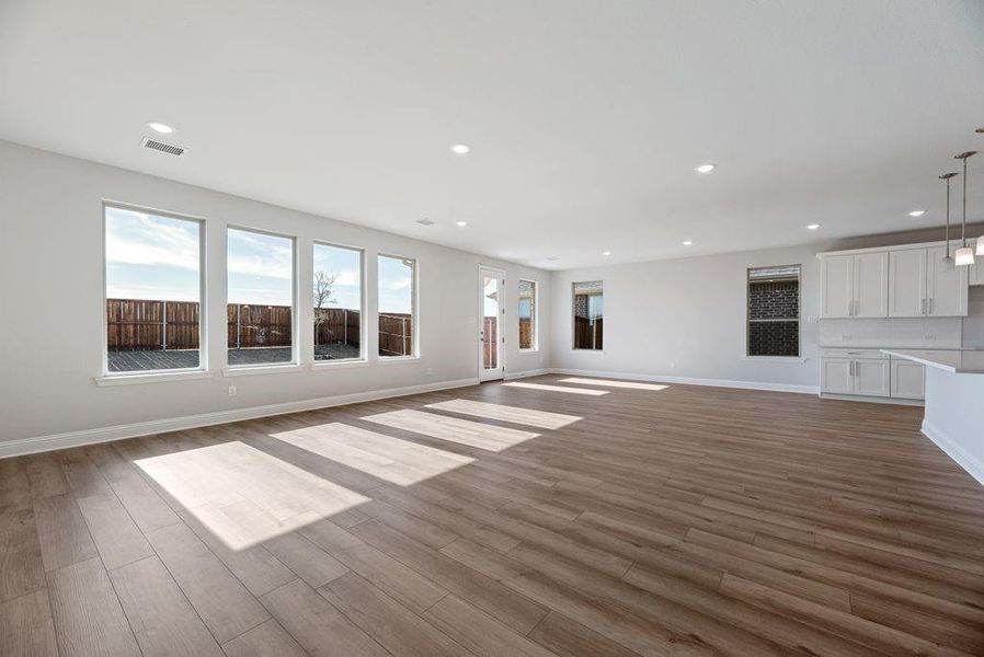 Spacious, unfurnished interior of a new home in Arbors at Legacy Hills, Celina (Image 29).