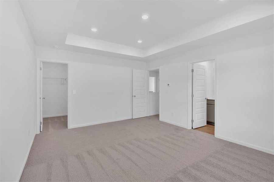 Spacious, unfurnished interior of a new home in Salacoa, Calhoun (Image 11).