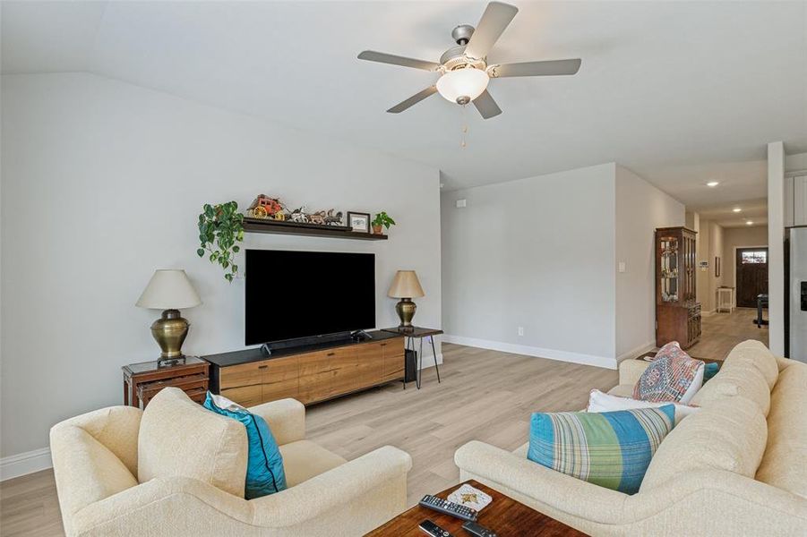 Furnished interior view inside a new home in Lakehaven - Signature Series, Farmersville (Image 13). Furnished interior view inside a new home in Lakehaven - Signature Series, Farmersville (Image 13).
