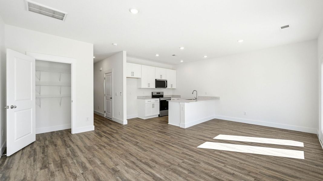 Spacious, unfurnished interior of a new home in The Arbor Townhomes, Kingsport (Image 13). Spacious, unfurnished interior of a new home in The Arbor Townhomes, Kingsport (Image 13).
