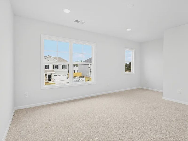Spacious, unfurnished interior of a new home in Portrait Hills, Aiken (Image 8).