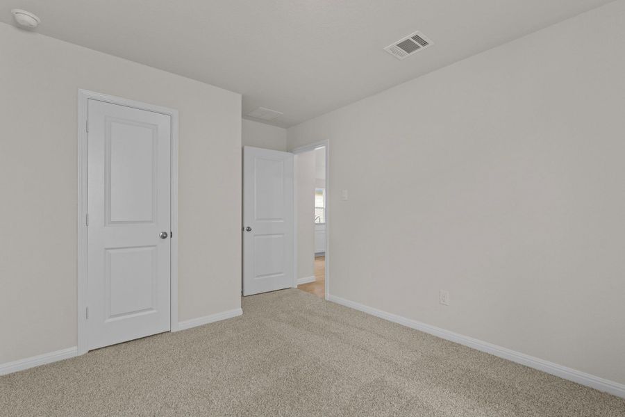 Spacious, unfurnished interior of a new home in Whisper South, San Marcos (Image 16). Spacious, unfurnished interior of a new home in Whisper South, San Marcos (Image 16).