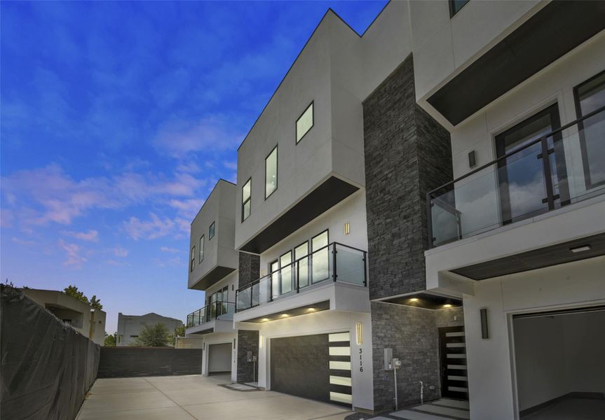 Exterior details and patio area of a home in , Houston (Image 1). Exterior details and patio area of a home in , Houston (Image 1).