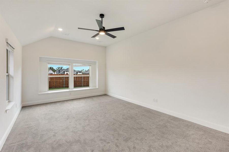 Spacious, unfurnished interior of a new home in Eagle Glen 50, Alvarado (Image 34). Spacious, unfurnished interior of a new home in Eagle Glen 50, Alvarado (Image 34).