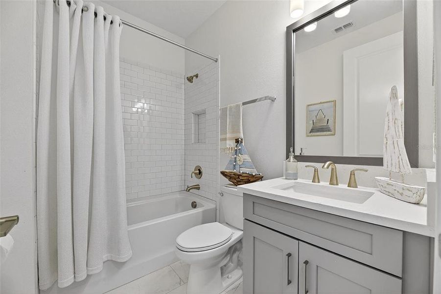 Furnished interior view inside a new home in SouthShore Yacht Club: Somerset Preserve, Ruskin (Image 8).