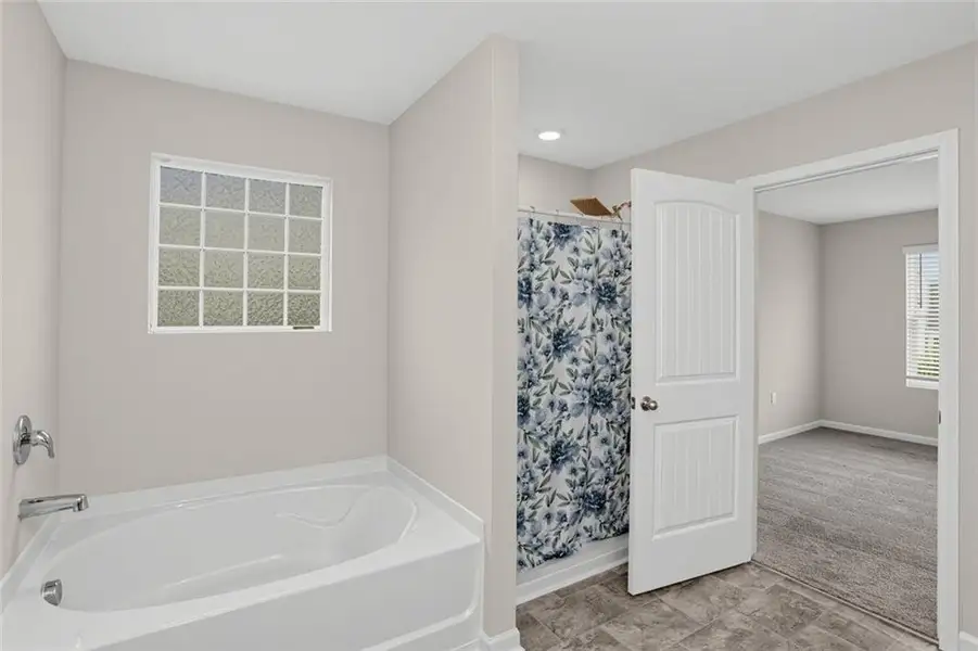 Furnished interior view inside a new home in Etowah Preserve, Dawsonville (Image 10).