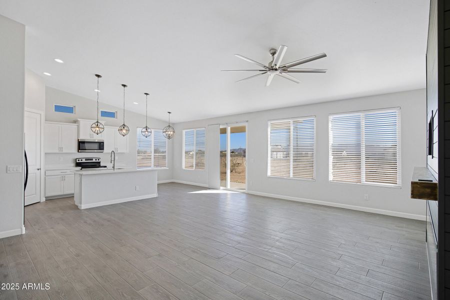 Light Bright & Open Light Bright & Open