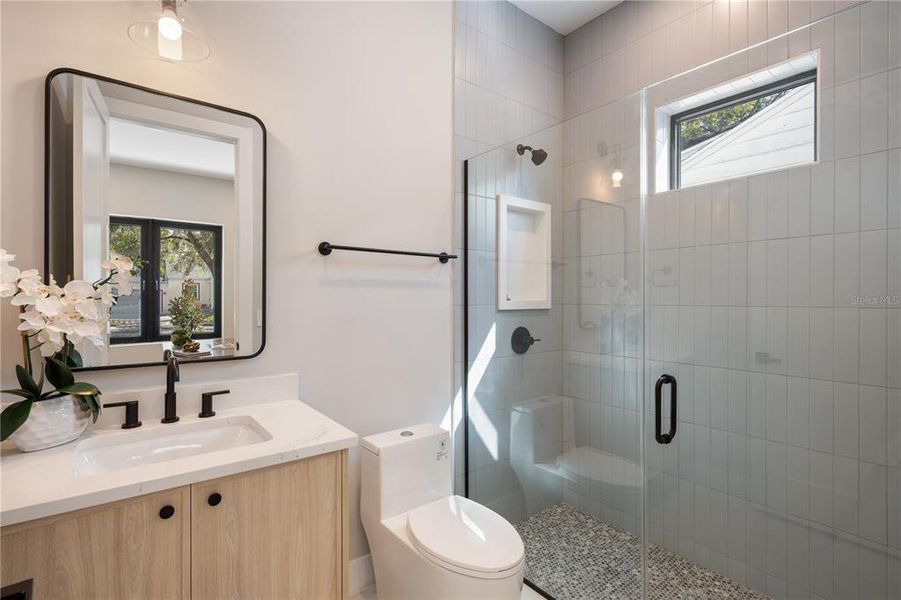 Furnished interior view inside a new home in College Park, Orlando (Image 8).