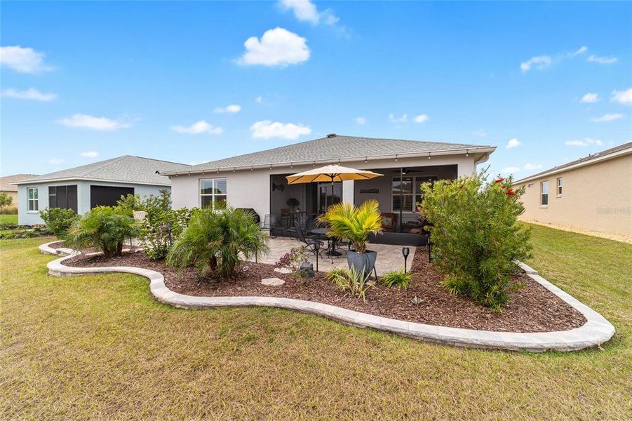 Exterior details and patio area of a home in , Ocala (Image 3).