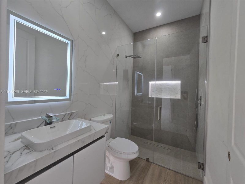 Furnished interior view inside a new home in , Cape Coral (Image 8).