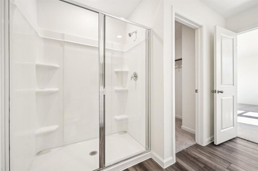 SL_Discovery_Primary_Bathroom_a (2)